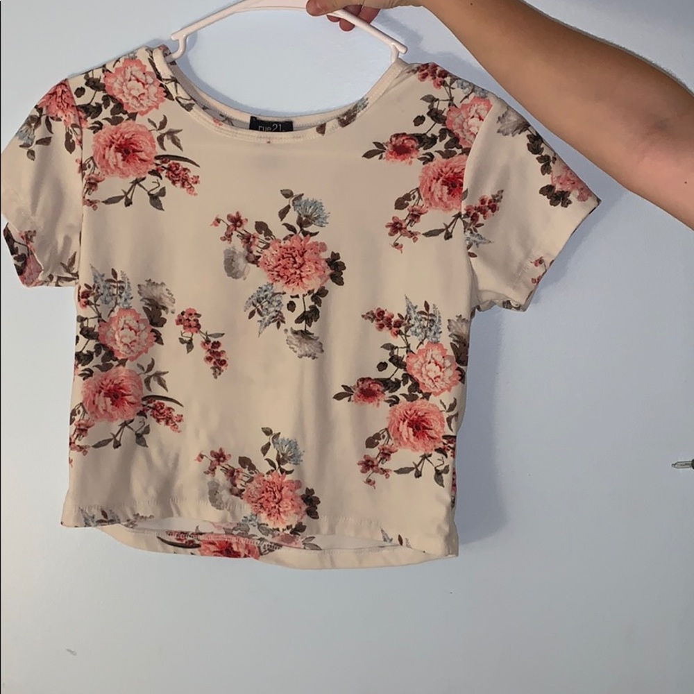 Crop top